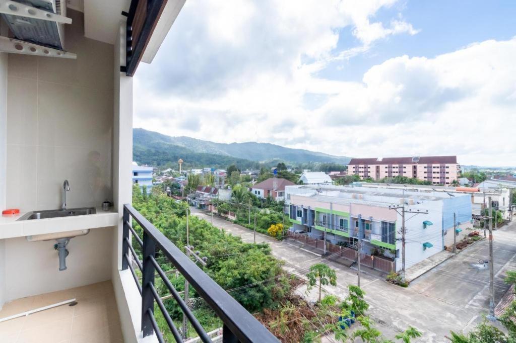 Prosperous Hostel Hat Yai Exterior photo